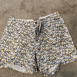 Old Navy Floral Women's Shorts